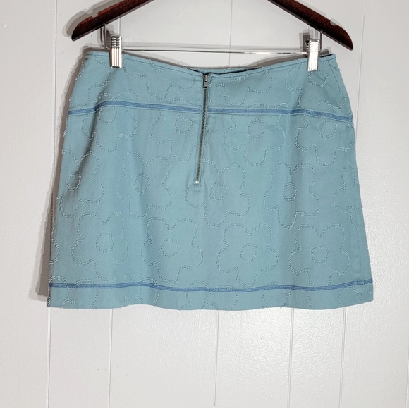4/$25 Urban Outfitters Sunny Blue Flower Embroidered Mini Skirt Large - Picture 7 of 7